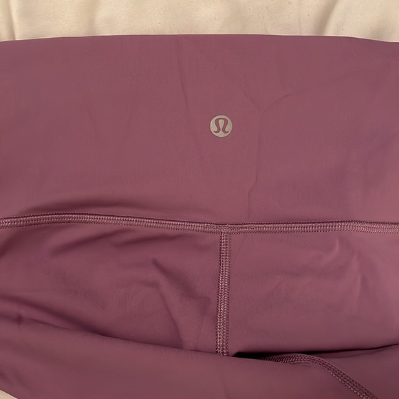 Lavender Lulu Lemon leggings, worn once, in perfect condition - Picture 2 of 2